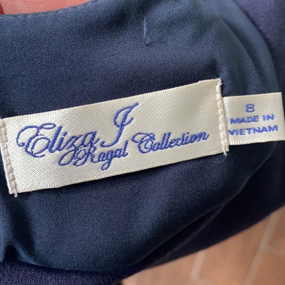 Colorblock Dress - Picture 3 of 4